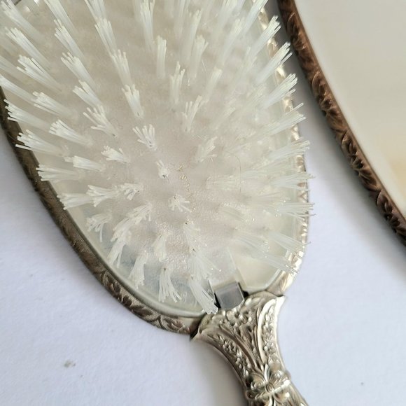Vintage hand mirror with and hair brash. Vanity set. Made in USA. - Picture 8 of 11